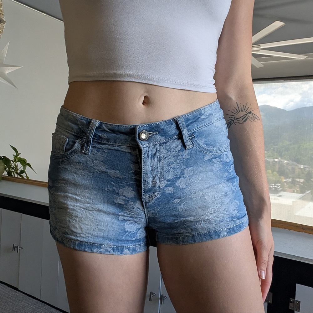 🎉SALE🎉 Floral Jean Shorts